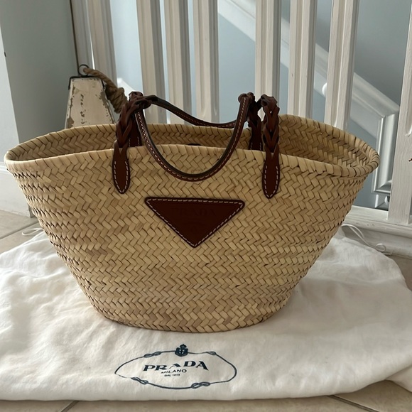 Prada basket tote straw - Picture 1 of 9